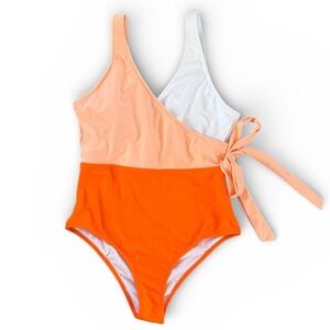 NEW WITH TAGS Averie “Tallulah” Wrap Plunge Colorblock Bathing Suit, Size Large